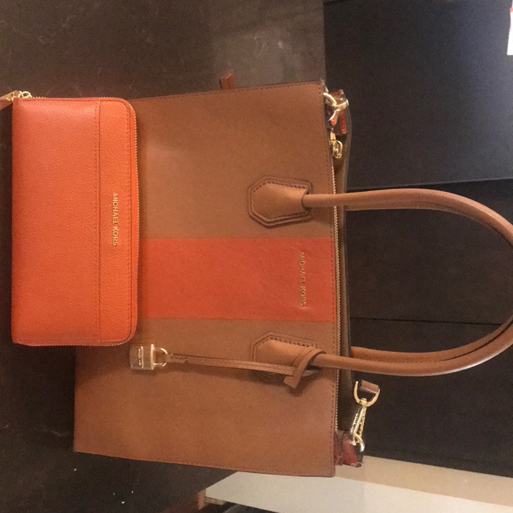 Michael Kors purse and wallet
